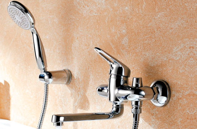 Лучшие смесители для ванны с душем: одно- и двухрычажные  