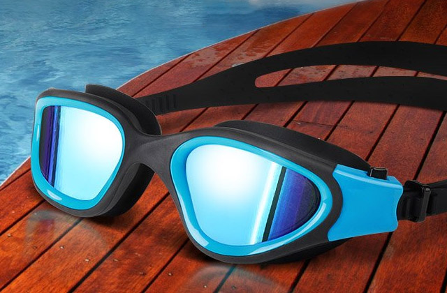 Лучшие водонепроницаемые очки для плавания в бассейне и водоеме  