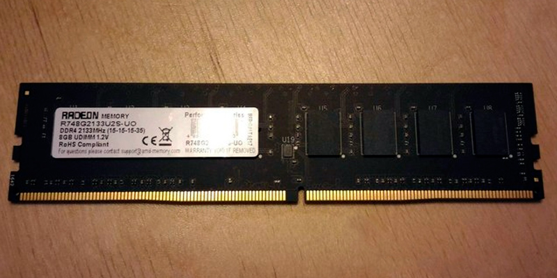 Обзор AMD (R7416G2400U2K) Radeon R7 DDR4