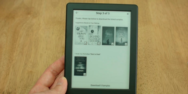 Kindle Paperwhite 2015 Электронная книга в использовании