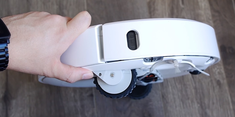 Xiaomi Mi Robot Vacuum Cleaner Робот-пылесос в использовании